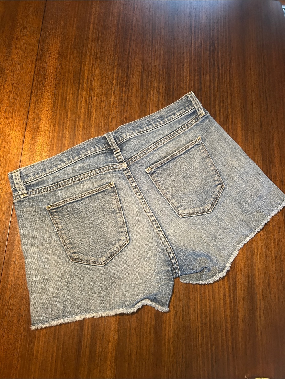 3/$20 GAP Light Wash Denim Cutoff Shorts